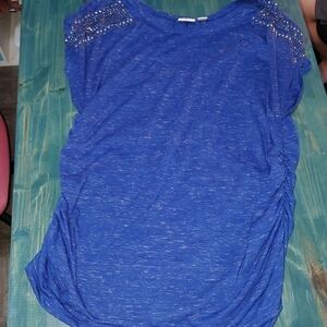 Blue Tee With Studded Shoulders EUC 18/20W